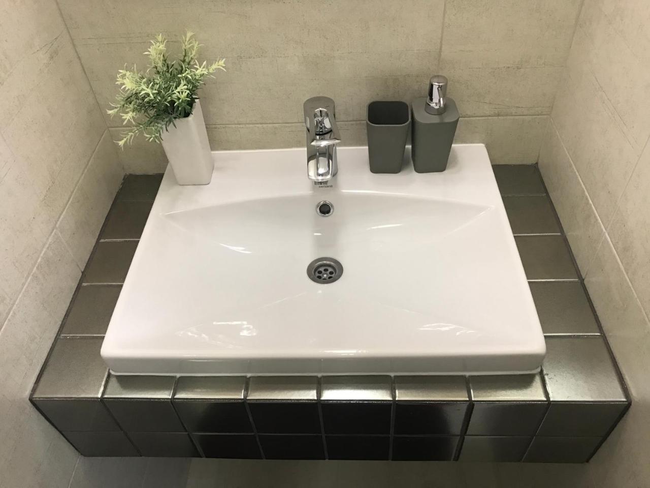 Святобор Lux Apartments كييف المظهر الخارجي الصورة